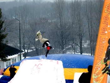 Xtreme Cup - Zimowe skoki do poduchy - relacja - zdjęcie3