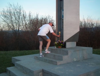 Żywieccy biegacze uczcili pamięć ofiar wybuchów w Bostonie - zdjęcie4