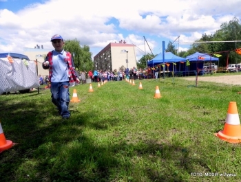 Festyn z okazji Dnia Dziecka - zdjęcie2