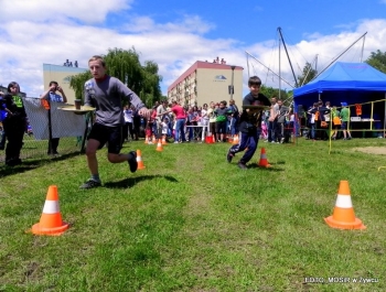Festyn z okazji Dnia Dziecka - zdjęcie6