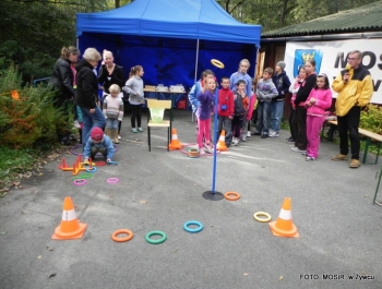 Rzuty do celu dla młodszych i starszych
