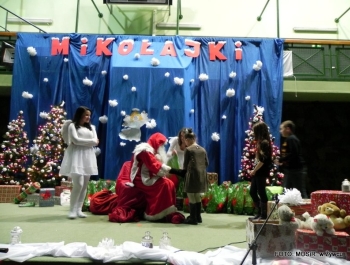 7 grudnia Św. Mikołaj odwiedził MOSiR! - zdjęcie19