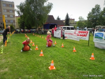 Festyn z okazji Dnia Dziecka - zdjęcie7