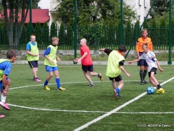 WYNIKI - OSIEDLOWY TURNIEJ PIŁKI NOŻNEJ - zdjęcie16