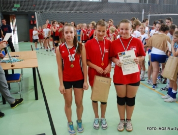 Sukcesy siatkarek UKS-u ATOM ŻYWIEC - zdjęcie5