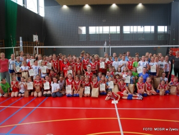 Sukcesy siatkarek UKS-u ATOM ŻYWIEC - zdjęcie6