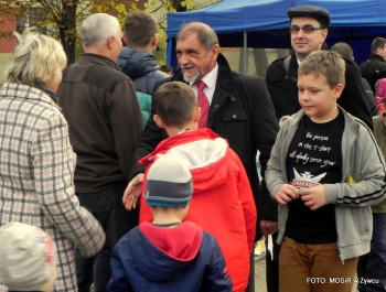 NOWY, BEZPIECZNY PLAC ZABAW NA OSIEDLU  MŁODYCH od 12.XI.2014 - zdjęcie65