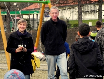 NOWY, BEZPIECZNY PLAC ZABAW NA OSIEDLU  MŁODYCH od 12.XI.2014 - zdjęcie60