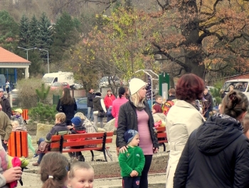 NOWY, BEZPIECZNY PLAC ZABAW NA OSIEDLU  MŁODYCH od 12.XI.2014 - zdjęcie52