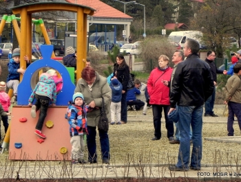 NOWY, BEZPIECZNY PLAC ZABAW NA OSIEDLU  MŁODYCH od 12.XI.2014 - zdjęcie49