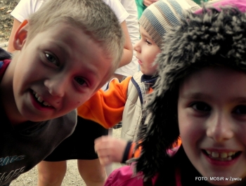 NOWY, BEZPIECZNY PLAC ZABAW NA OSIEDLU  MŁODYCH od 12.XI.2014 - zdjęcie9