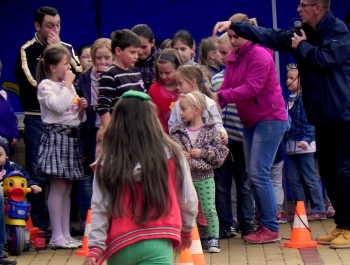 NOWY, BEZPIECZNY PLAC ZABAW NA OSIEDLU  MŁODYCH od 12.XI.2014 - zdjęcie4