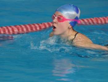 PŁYWACKA LIGA SZKOLNA - II EDYCJA. WYNIKI I FOTOREPORTAŻ - zdjęcie32