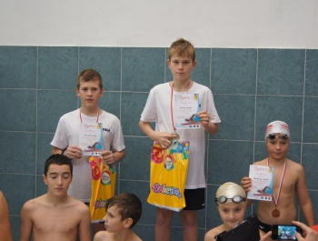 PŁYWACKA LIGA SZKOLNA - II EDYCJA. WYNIKI I FOTOREPORTAŻ - zdjęcie17
