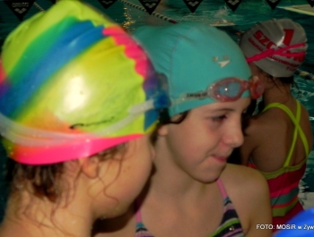 PŁYWACKA LIGA SZKOLNA - II EDYCJA. WYNIKI I FOTOREPORTAŻ - zdjęcie34