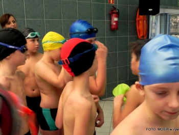 PŁYWACKA LIGA SZKOLNA - II EDYCJA. WYNIKI I FOTOREPORTAŻ - zdjęcie35