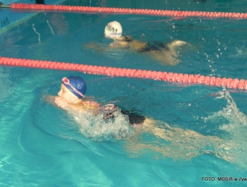 PŁYWACKA LIGA SZKOLNA - II EDYCJA. WYNIKI I FOTOREPORTAŻ - zdjęcie49