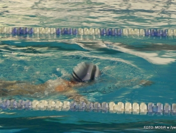 PŁYWACKA LIGA SZKOLNA - II EDYCJA. WYNIKI I FOTOREPORTAŻ - zdjęcie59