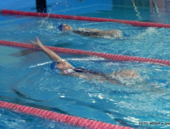 PŁYWACKA LIGA SZKOLNA - II EDYCJA. WYNIKI I FOTOREPORTAŻ - zdjęcie63