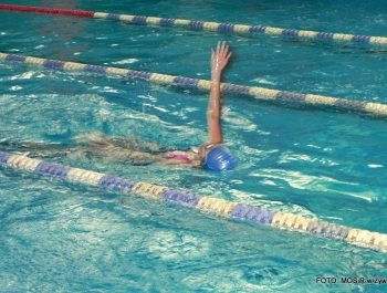 PŁYWACKA LIGA SZKOLNA - II EDYCJA. WYNIKI I FOTOREPORTAŻ - zdjęcie64