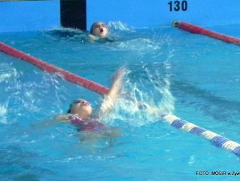 PŁYWACKA LIGA SZKOLNA - II EDYCJA. WYNIKI I FOTOREPORTAŻ - zdjęcie68