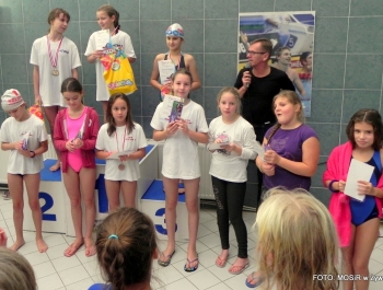 PŁYWACKA LIGA SZKOLNA - II EDYCJA. WYNIKI I FOTOREPORTAŻ - zdjęcie87