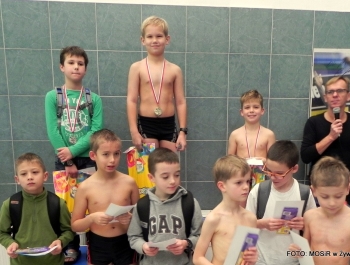 PŁYWACKA LIGA SZKOLNA - II EDYCJA. WYNIKI I FOTOREPORTAŻ - zdjęcie103
