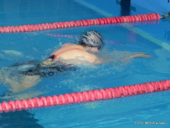 PŁYWACKA LIGA SZKOLNA - II EDYCJA. WYNIKI I FOTOREPORTAŻ - zdjęcie104