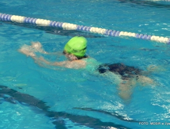 PŁYWACKA LIGA SZKOLNA - II EDYCJA. WYNIKI I FOTOREPORTAŻ - zdjęcie105