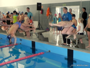 PŁYWACKA LIGA SZKOLNA - II EDYCJA. WYNIKI I FOTOREPORTAŻ - zdjęcie111