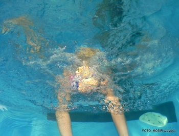 PŁYWACKA LIGA SZKOLNA - II EDYCJA. WYNIKI I FOTOREPORTAŻ - zdjęcie120