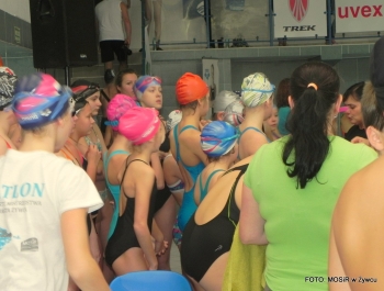PŁYWACKA LIGA SZKOLNA - II EDYCJA. WYNIKI I FOTOREPORTAŻ - zdjęcie122
