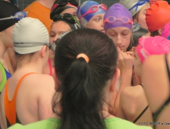 PŁYWACKA LIGA SZKOLNA - II EDYCJA. WYNIKI I FOTOREPORTAŻ - zdjęcie124