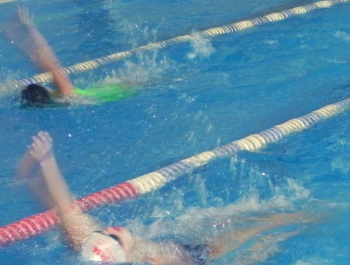 PŁYWACKA LIGA SZKOLNA - II EDYCJA. WYNIKI I FOTOREPORTAŻ - zdjęcie127