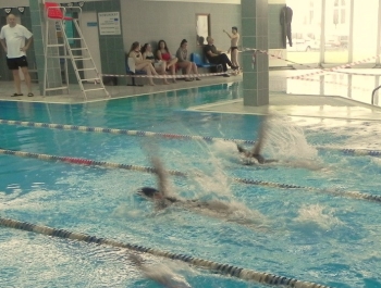 PŁYWACKA LIGA SZKOLNA - II EDYCJA. WYNIKI I FOTOREPORTAŻ - zdjęcie128