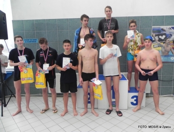 PŁYWACKA LIGA SZKOLNA - II EDYCJA. WYNIKI I FOTOREPORTAŻ - zdjęcie156
