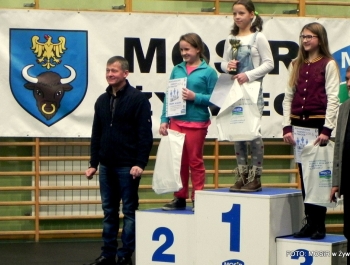 6.XII MIKOŁAJ NAGRADZAŁ ZWYCIĘZCÓW MIKOŁAJOWYCH ZAWODÓW PŁYWACKICH DLA UCZESTNIKÓW SZKÓŁKI MOSiR W ŻYWCU - zdjęcie44