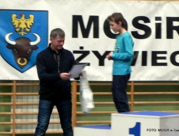 6.XII MIKOŁAJ NAGRADZAŁ ZWYCIĘZCÓW MIKOŁAJOWYCH ZAWODÓW PŁYWACKICH DLA UCZESTNIKÓW SZKÓŁKI MOSiR W ŻYWCU - zdjęcie43