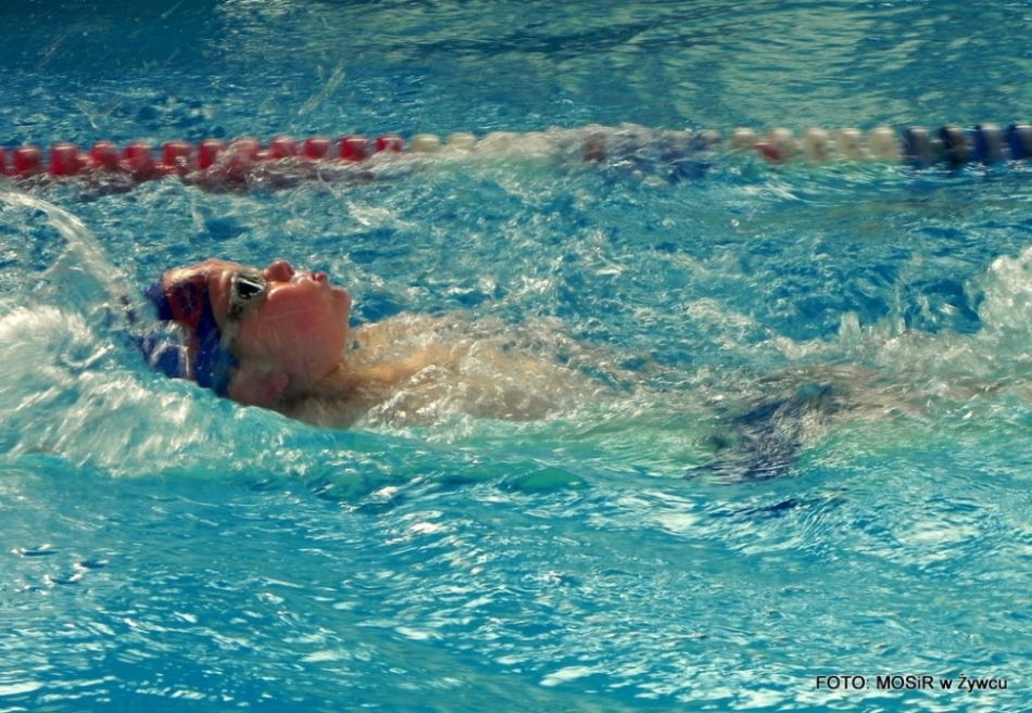 ZAWODY PŁYWACKIE - Ferie z MOSiR-em