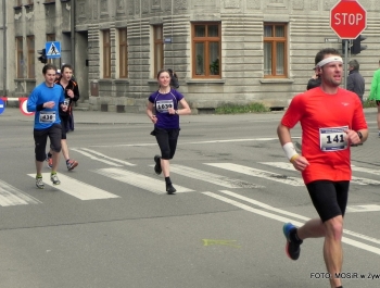 XVI PÓŁMARATON - PÓŁOFICJALNIE. FOTOGALERIA ŻYWIEC 29.III.2015 - zdjęcie95