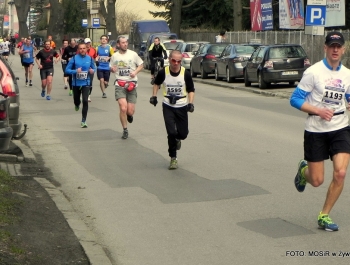XVI PÓŁMARATON - PÓŁOFICJALNIE. FOTOGALERIA ŻYWIEC 29.III.2015 - zdjęcie91