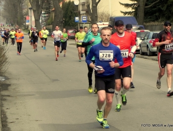 XVI PÓŁMARATON - PÓŁOFICJALNIE. FOTOGALERIA ŻYWIEC 29.III.2015 - zdjęcie85