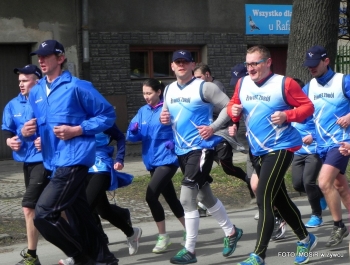 XVI PÓŁMARATON - PÓŁOFICJALNIE. FOTOGALERIA ŻYWIEC 29.III.2015 - zdjęcie72