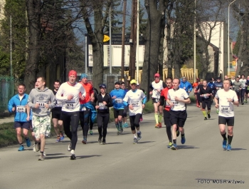 XVI PÓŁMARATON - PÓŁOFICJALNIE. FOTOGALERIA ŻYWIEC 29.III.2015 - zdjęcie64