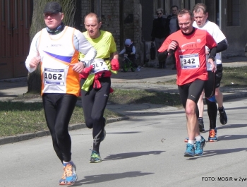 XVI PÓŁMARATON - PÓŁOFICJALNIE. FOTOGALERIA ŻYWIEC 29.III.2015 - zdjęcie59