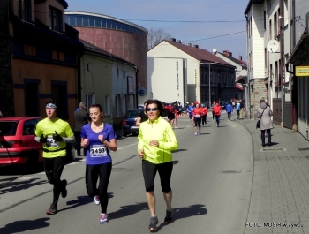 XVI PÓŁMARATON - PÓŁOFICJALNIE. FOTOGALERIA ŻYWIEC 29.III.2015 - zdjęcie42