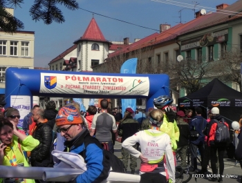 XVI PÓŁMARATON - PÓŁOFICJALNIE. FOTOGALERIA ŻYWIEC 29.III.2015 - zdjęcie28