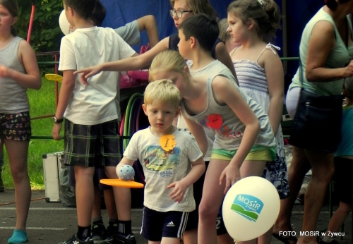 1 LIPCA ODBYŁ SIĘ FESTYN DLA DZIECI NA OSIEDLU PARKOWYM