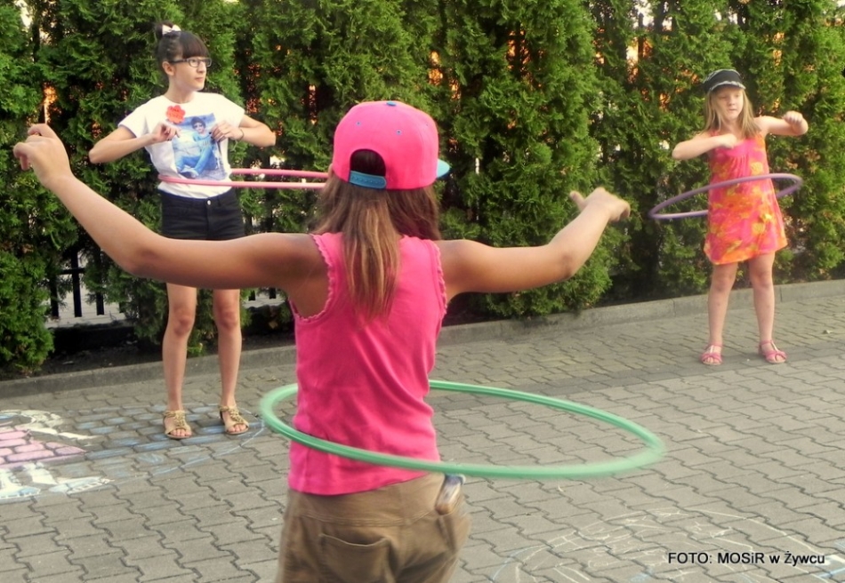 SŁONECZNE ZABŁOCIE I RADOSNE DZIECIAKI