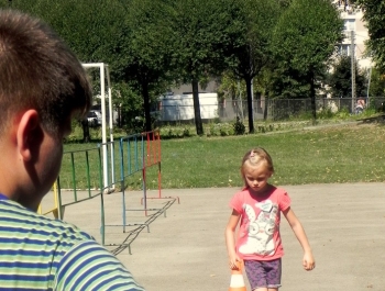 W UPALNY PONIEDZIAŁEK POŻEGNALIŚMY WAKACJE NA BOISKU PRZY SP 5 - zdjęcie18